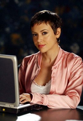 alyssamilano_s_charmed_s6ep04_03.jpg