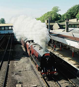 6233_Lancaster_Station_EB.jpg